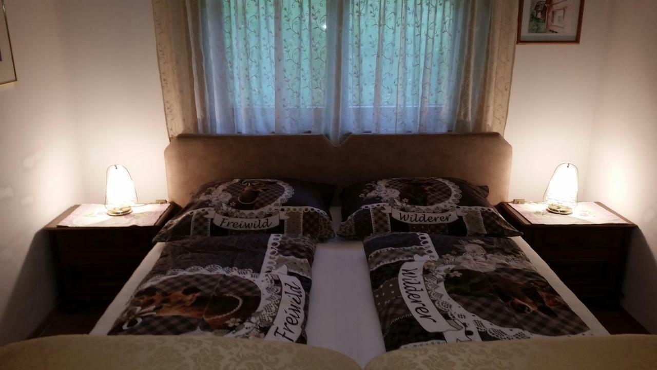 Ferienwohnung Nostalgie Ehrenhausen Ngoại thất bức ảnh