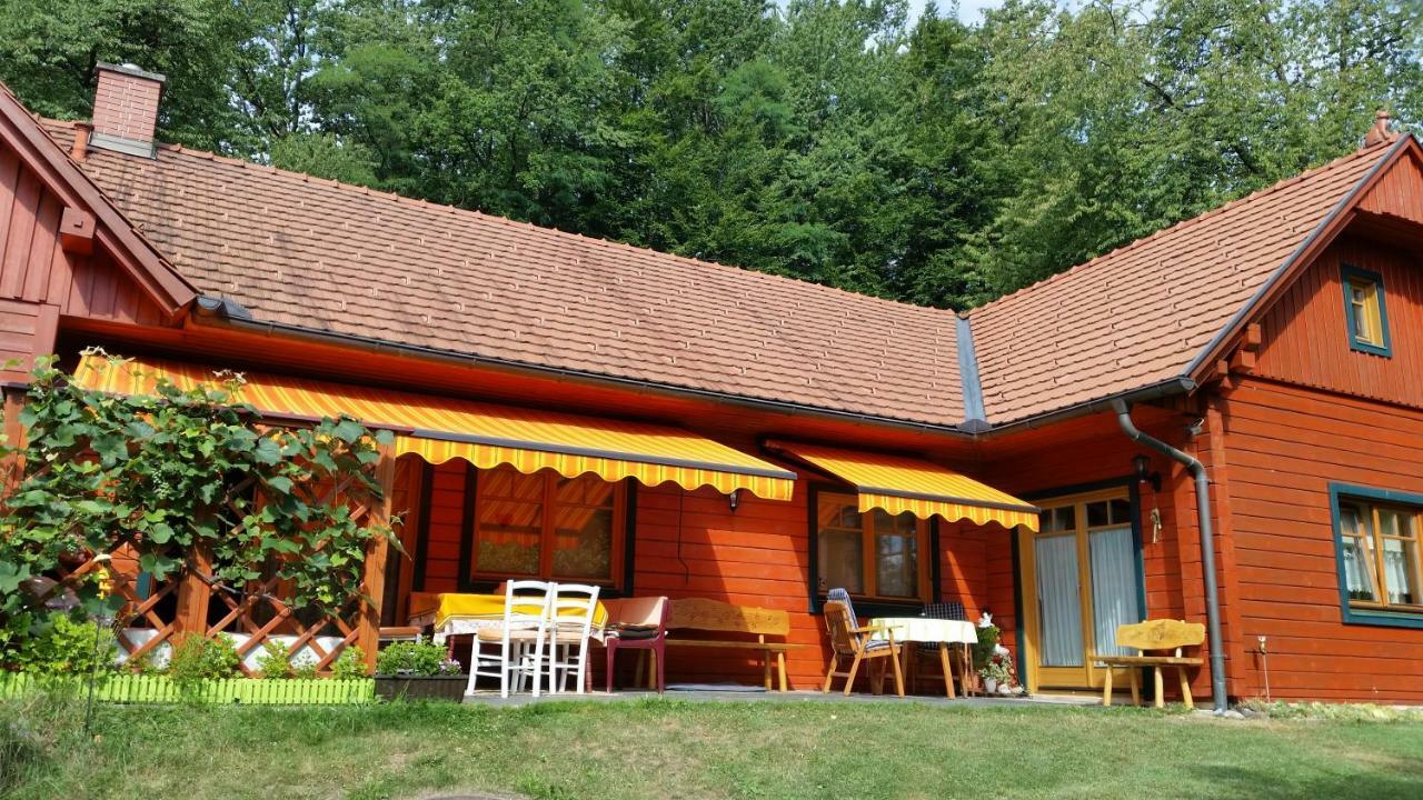 Ferienwohnung Nostalgie Ehrenhausen Ngoại thất bức ảnh